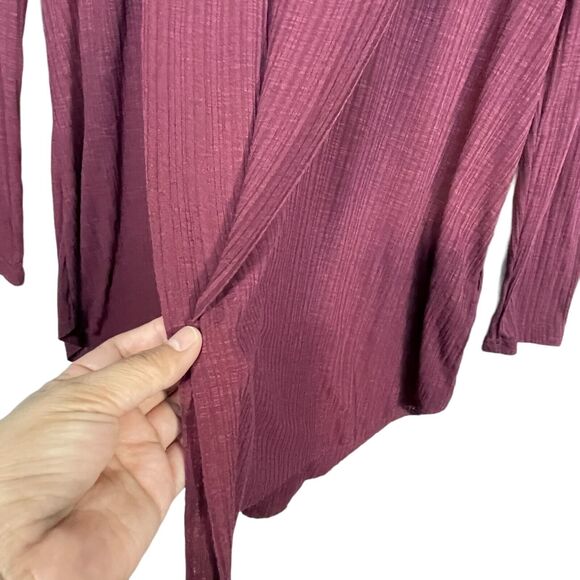 Suzanne Betro Shirt Top Women Size XL Purple Hi-Low V Neck Long Sleeve Textured - Picture 5 of 9